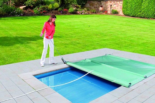 Rollchutzabdeckung Thermo-Schutz-Roll NovaTrend 4,00 x 8,00 m Rollchutzabdeckung Thermo-Schutz-Roll NovaTrend 4,00 x 8,00 m
